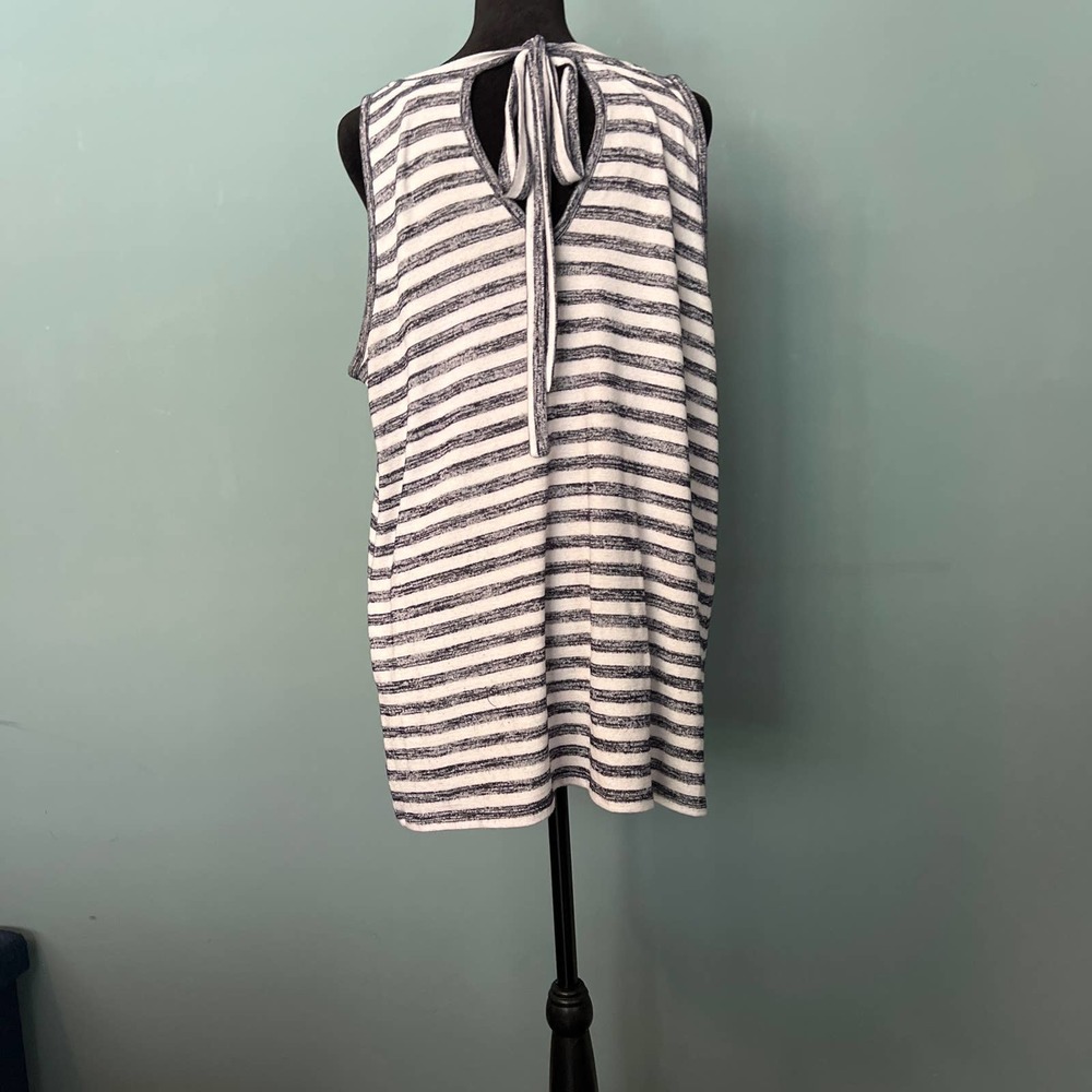 Market & Spruce Navy Striped Knot Tank- XL - Picture 4 of 6